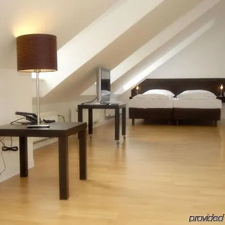Dk Hotel